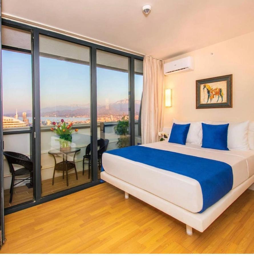 Orbi City Suites Batumi Exterior photo